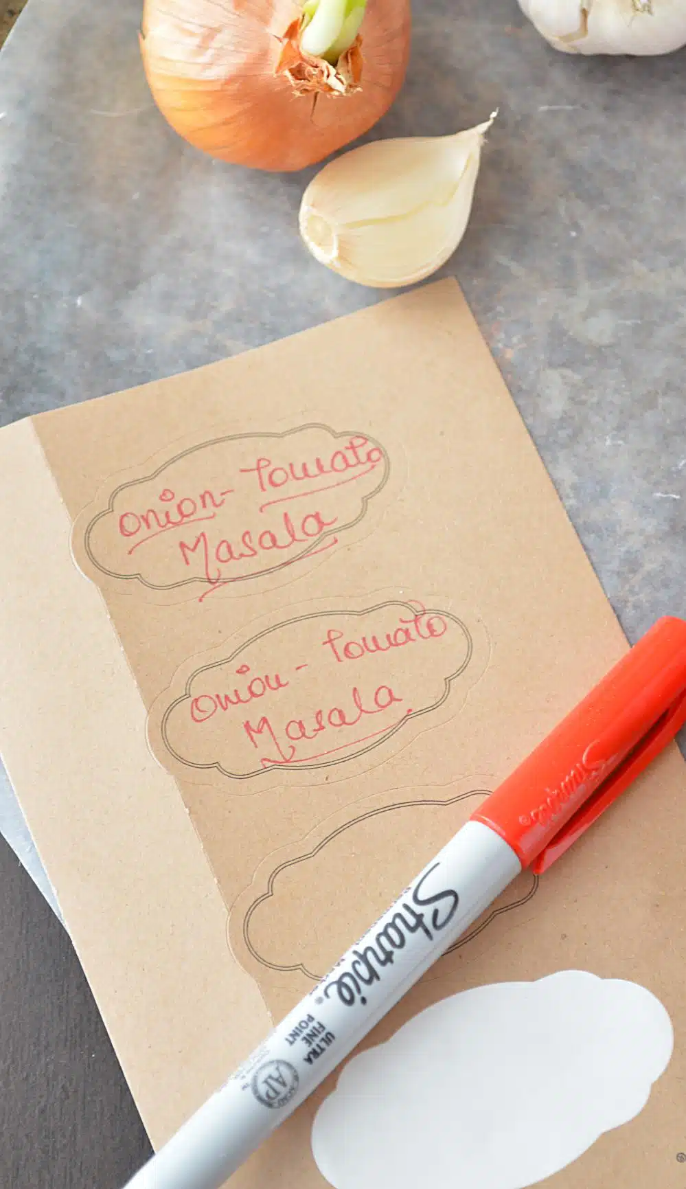 How to store Onion - tomato masala