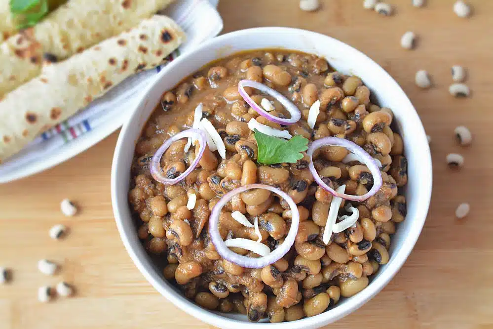 Punjabi lobia masala in slow cooker