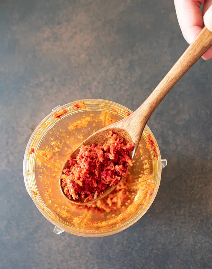 Freshly pulsed garlic chutney