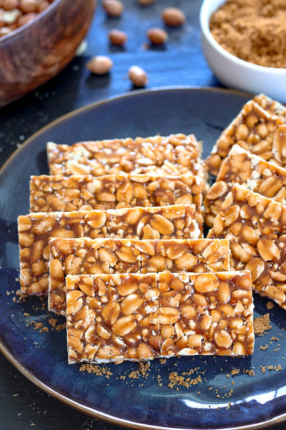 Peanut Chikki, How to make peanut brittle or peanut gajak