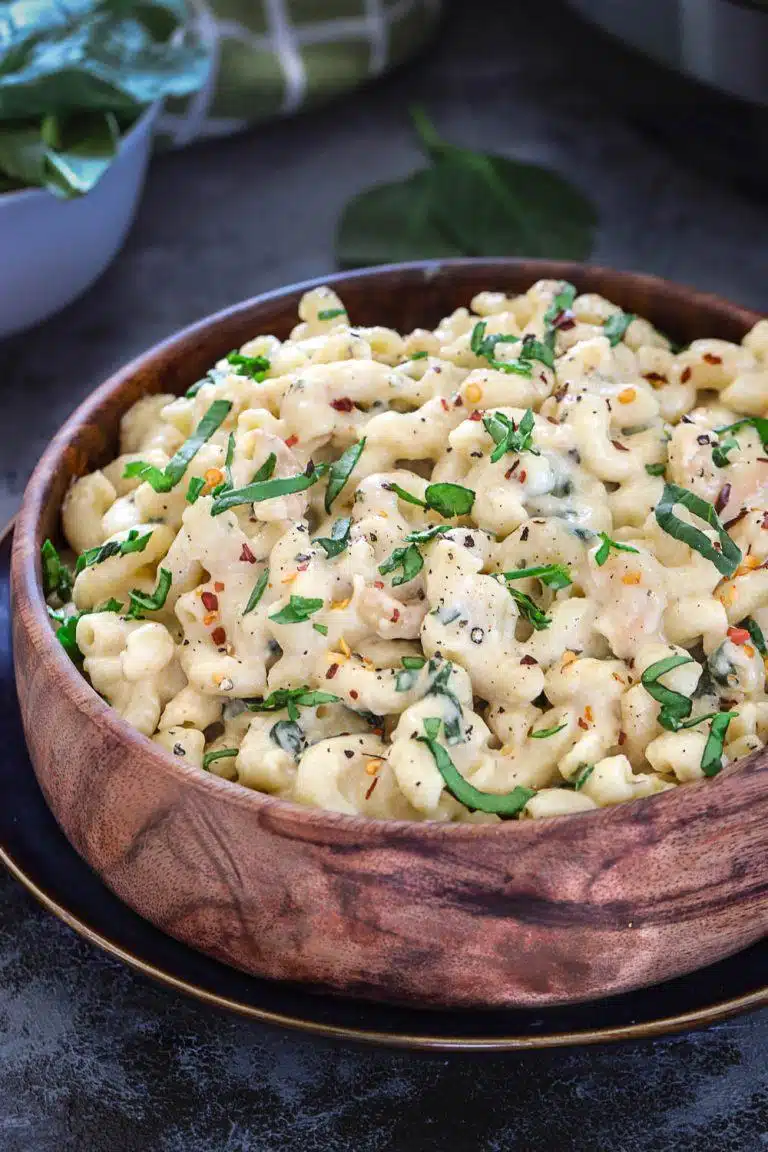 Instant Pot 3 Cheese Spinach Mac & Cheese - Ruchiskitchen