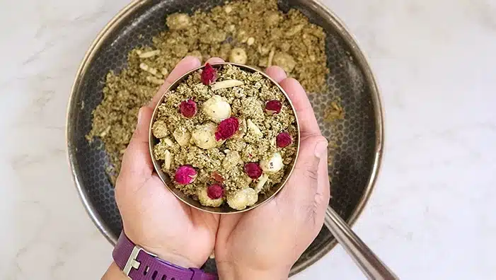 Serve Dhaniya Panjiri
