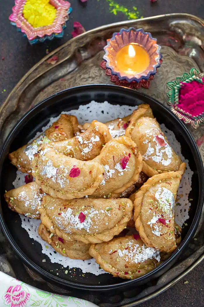 Gujiya in a bowl