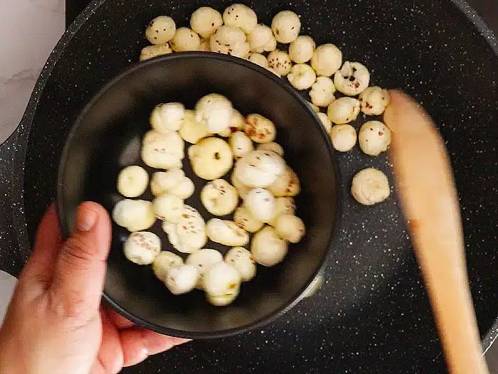 Toasted Makhanas