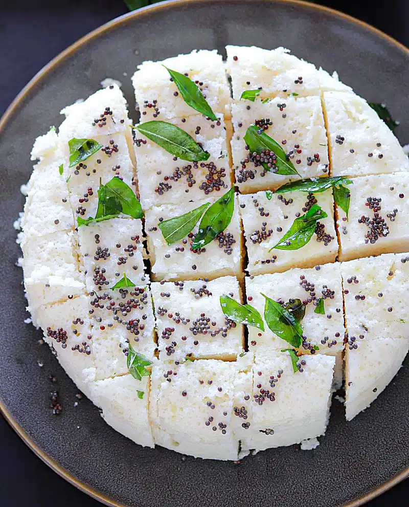Instant Rava Dhokla (Rawa Dhokla) - Ruchiskitchen